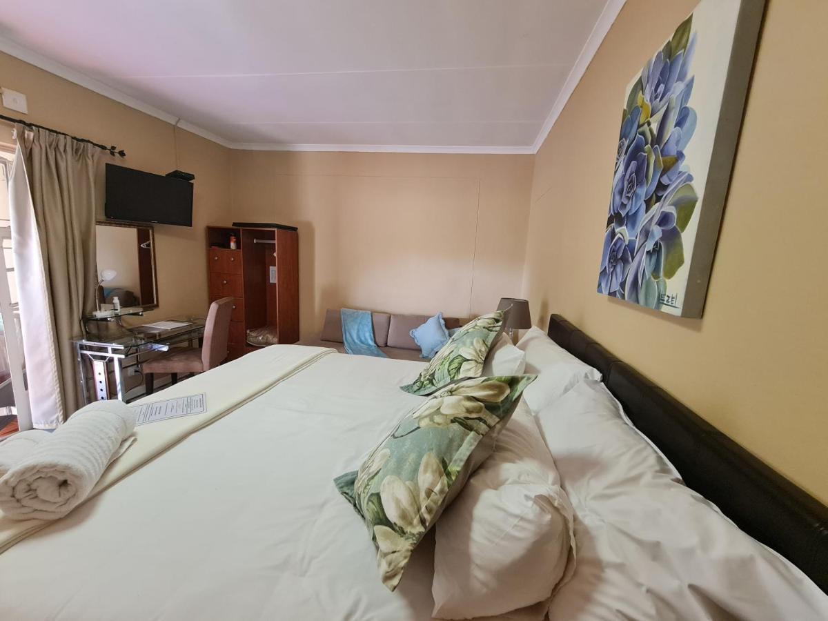 Be My Guest Bed & Breakfast Upington Exterior photo